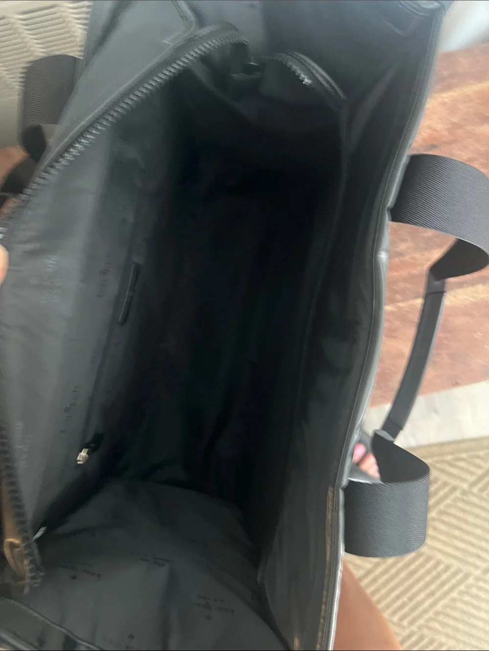 kate spade Black Puffer Laptop Black shiny Tote
